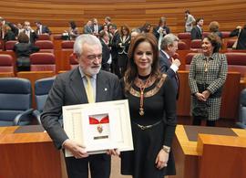 Entrega de la Medalla de Castilla y León a la Real Academia Española