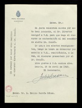 Oficio de Julio Casares a Emilio García Gómez con el traslado de su designación, por el director,...