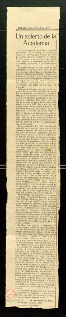 Recorte de prensa del diario Madrid con el artículo Un acierto de la Academia, firmado por M. Her...