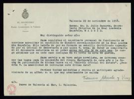 Carta de Francisco Almela y Vives a Julio Casares en la que le solicita que expida un certificado...
