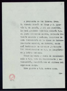 Copia sin firma del oficio del secretario a José María Iribarren de su nombramiento como académic...