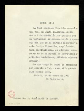 Copia sin firma del oficio del secretario a José María de Cossío en el que le comunica el agradec...