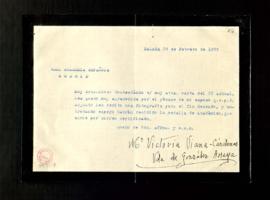 Carta remitida por María Victoria Viana-Cárdenas, viuda de Salvador González Anaya, en la que agr...