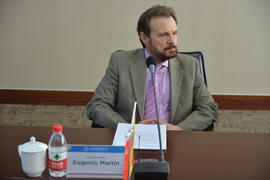 Eugenio Martín, jefe del departamento de Tecnología de la Real Academia Española, en la sala de j...