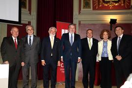 Fotografía de grupo de los asistentes a la Conferencia de Rectores de las Universidades Españolas