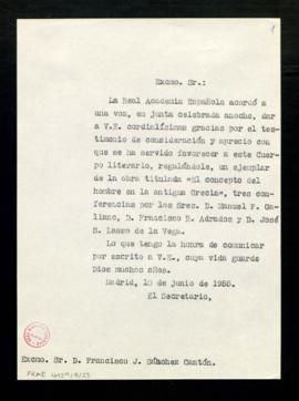 Copia sin firma del oficio del secretario a Francisco Javier Sánchez Cantón en el que le comunica...