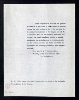 Copia sin firma del oficio del secretario a Julio Ycaza Tigerino, secretario de la Academia Nicar...