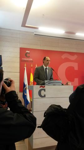 Ignacio Diego, presidente del Gobierno de Cantabria, en la presentación de la BCRAE en la Univers...
