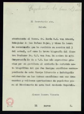 Saluda de Alonso Zamora Vicente al barón E. J. Lewe van Aduard en la que le agradece el envío de ...