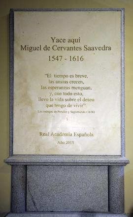 Placa en memoria de Miguel de Cervantes en el convento de las Trinitarias Descalzas
