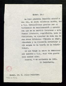 Copia sin firma del oficio del secretario a Julio Palacios en el que le comunica el agradecimient...