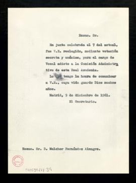 Copia del oficio del secretario [Julio Casares] a Melchor Fernández Almagro en el que le comunica...