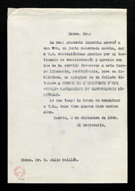 Copia sin firma del oficio del secretario [Rafael Lapesa] a Julio Guillén de agradecimiento por l...