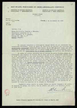 Carta de C. F. Adolf van Dam a Julio Casares con la que le remite un paquete de 600 papeletas par...