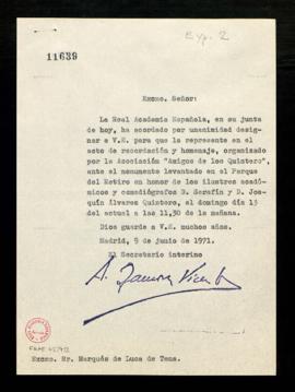 Copia sin firma oficio del secretario interino, Alonso Zamora Vicente, al marqués de Luca de Tena...