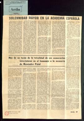 Recorte del diario Arriba con el artículo Solemnidad mayor en la Academia Española