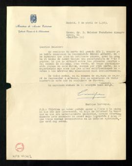 Carta de Enrique Larroque a Melchor Fernández Almagro en la que le dice que recibió su carta cuan...
