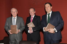 Víctor García de la Concha, director honorario de la Real Academia Española, José Manuel Blecua, ...