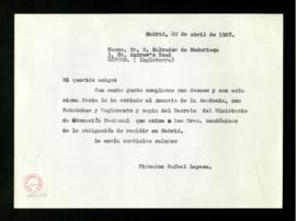 Copia sin firma de la carta de Rafael Lapesa a Salvador de Madariaga con la que le envía el Anuar...