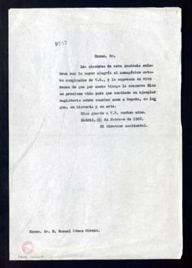 Copia sin firma del oficio del director accidental [Vicente García de Diego] a Manuel Gómez-Moren...