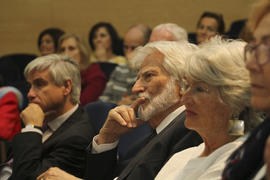 Miguel Sáenz, miembro de número de la Real Academia Española, entre el público durante el acto de...