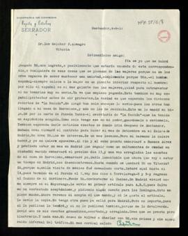 Carta de Pepita Serrador a Melchor Fernández Almagro con la que le envía un recorte de uno de sus...